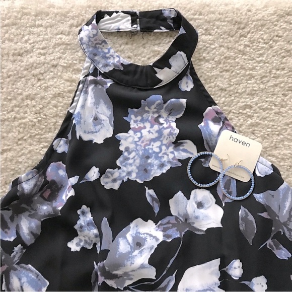 Black Floral Open Back Skater Dress - Picture 3 of 7